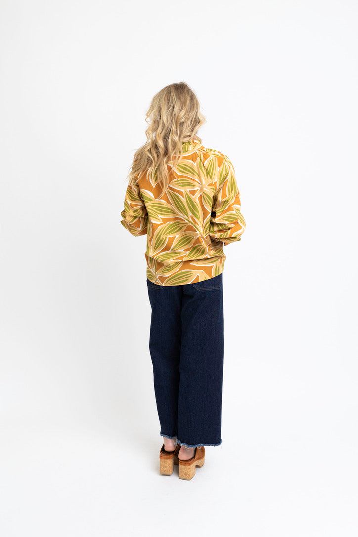 Desert Palm Vneck Top