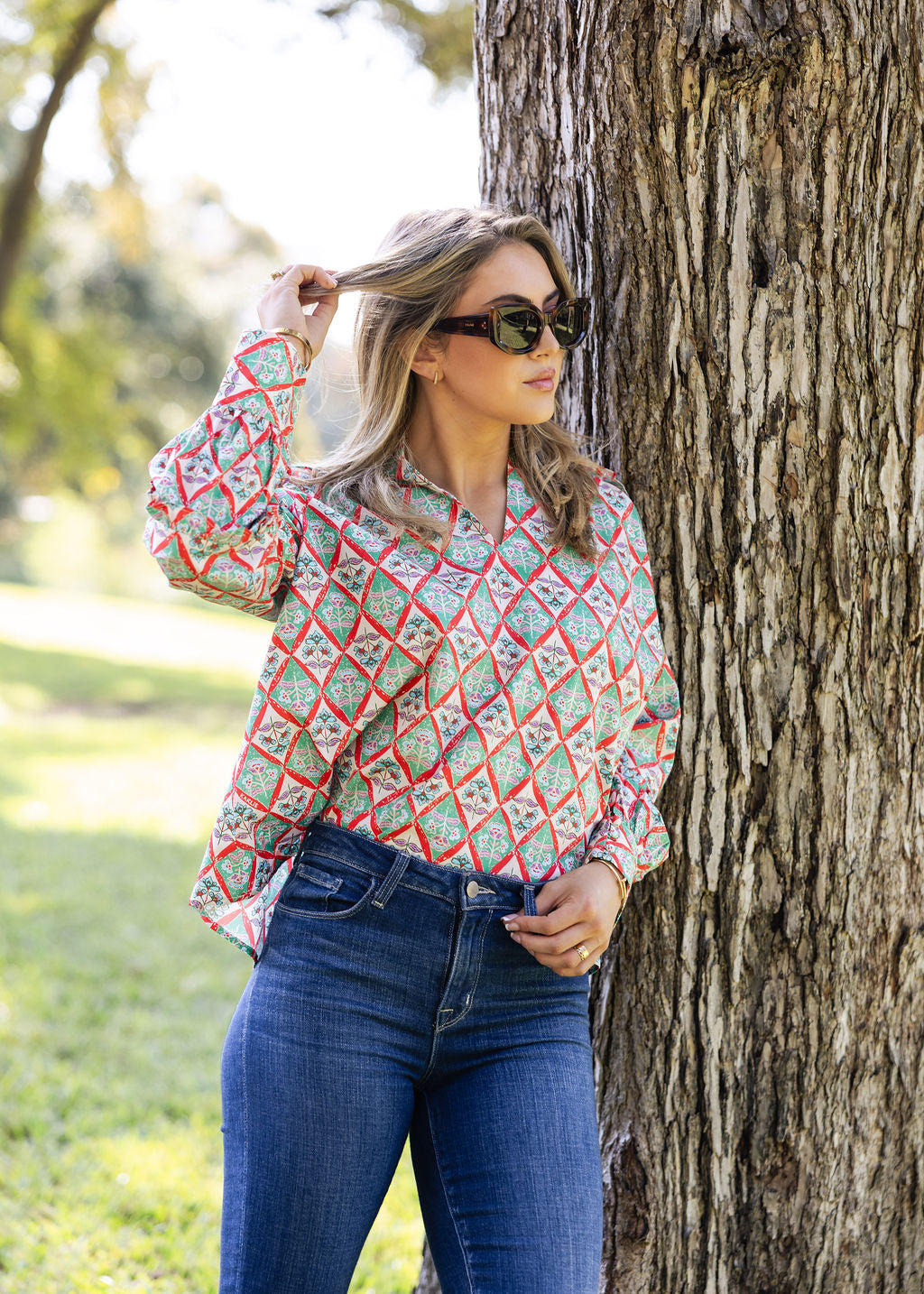 Paris Floral Vneck Ruffle Sleeve Top